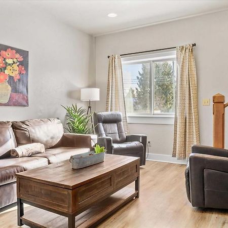 Modern Red Lodge Cabin - Walk To Broadway Ave Экстерьер фото